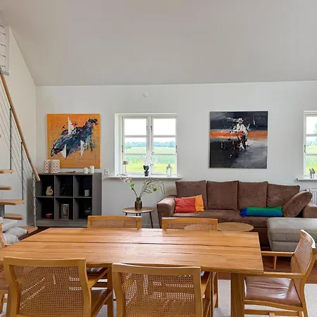3 Bedroom Lovely In Feriehus Neksø