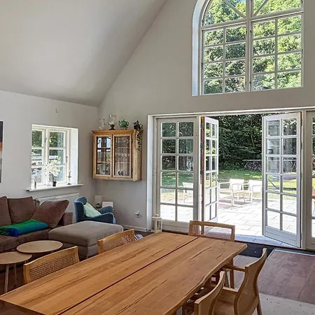 3 Bedroom Lovely In Neksø